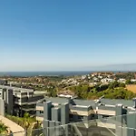 Coastal Bliss Awaits At Blue Horizon 아파트 에스테포나