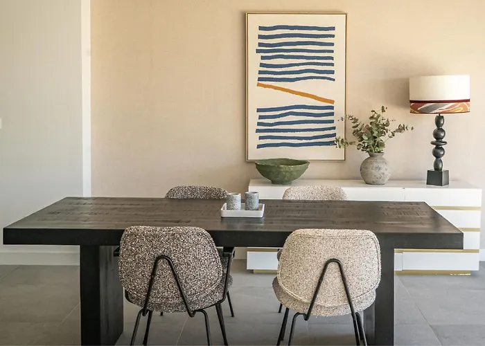 Coastal Bliss Awaits At Blue Horizon *