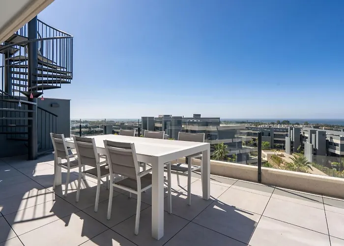 Coastal Bliss Awaits At Blue Horizon *