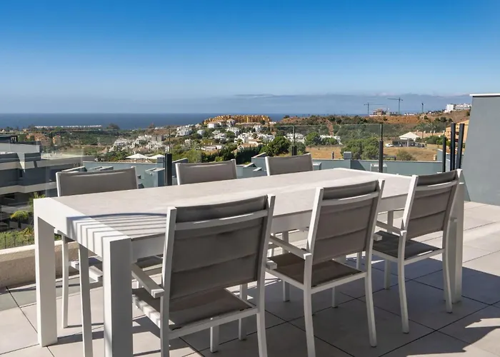 Coastal Bliss Awaits At Blue Horizon