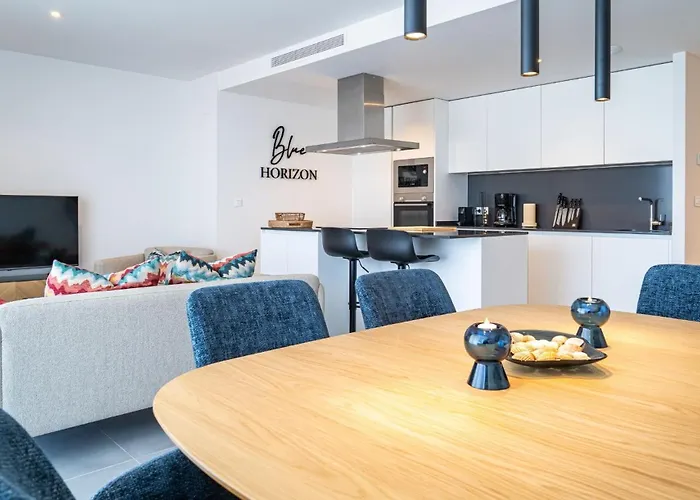 Coastal Bliss Awaits At Blue Horizon * 埃斯特波纳