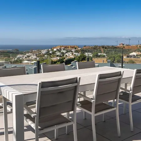 Coastal Bliss Awaits At Blue Horizon